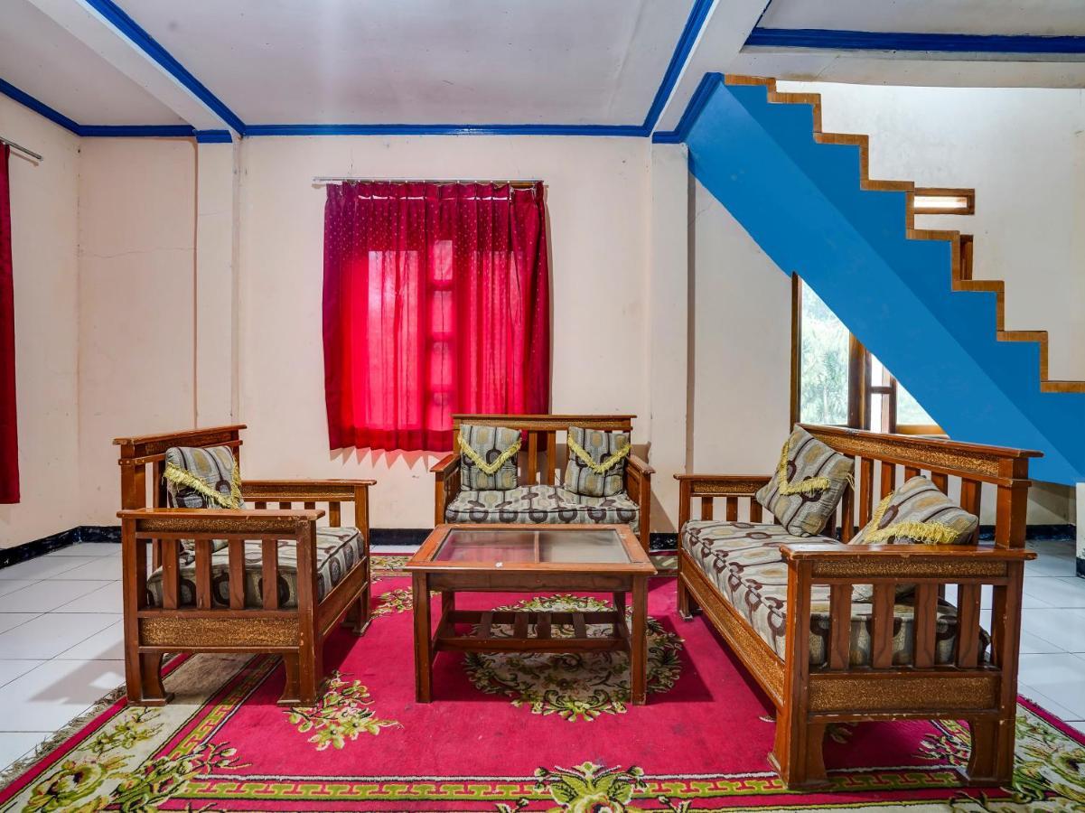 OYO Homes 90915 Eco Tourism Desa Cihanjuang Rahayu Ciwangun Indah Camp Villas Bongkar Bagian luar foto