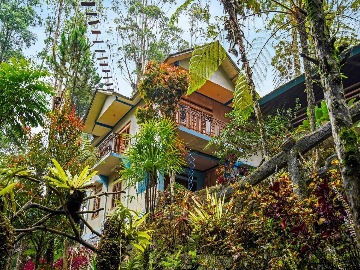 OYO Homes 90915 Eco Tourism Desa Cihanjuang Rahayu Ciwangun Indah Camp Villas Bongkar Bagian luar foto