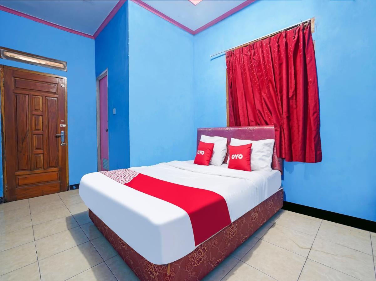 OYO Homes 90915 Eco Tourism Desa Cihanjuang Rahayu Ciwangun Indah Camp Villas Bongkar Bagian luar foto