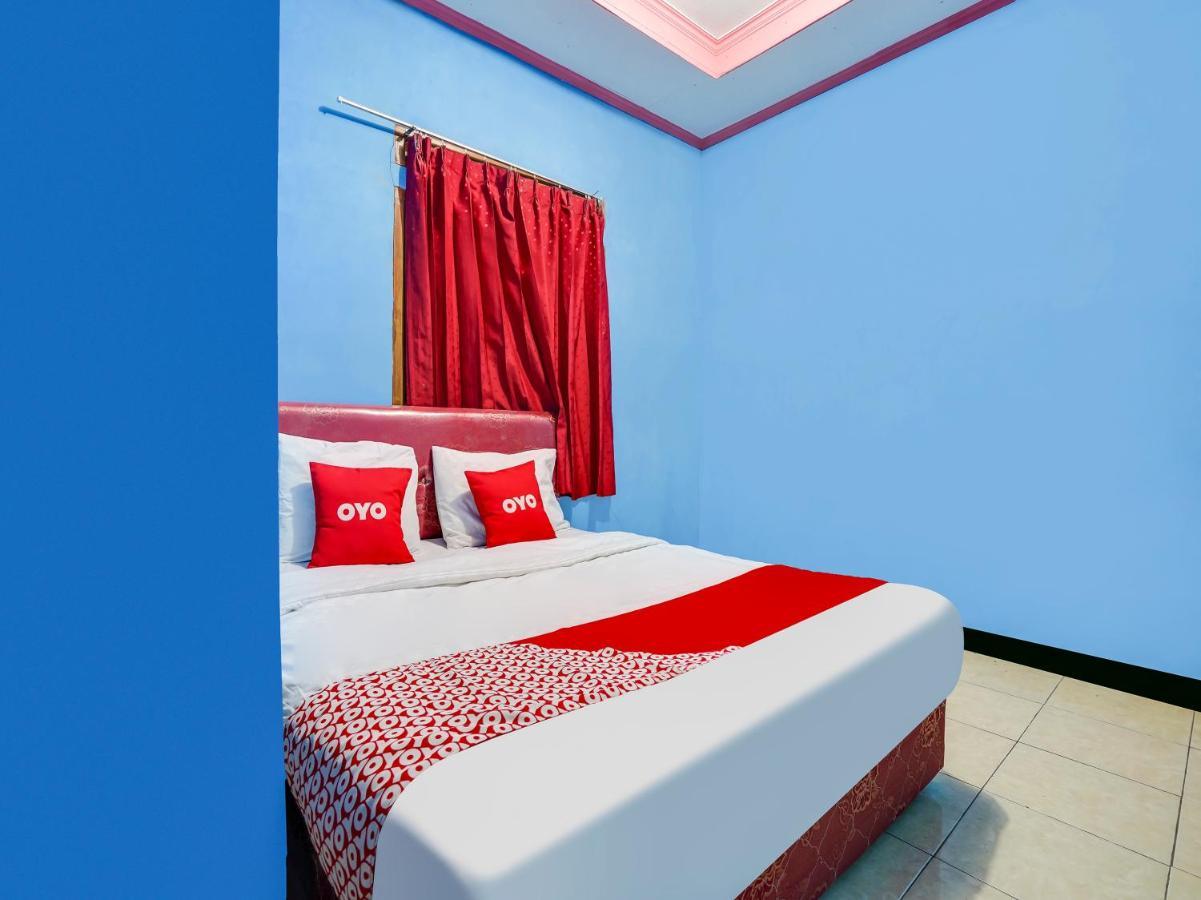 OYO Homes 90915 Eco Tourism Desa Cihanjuang Rahayu Ciwangun Indah Camp Villas Bongkar Bagian luar foto